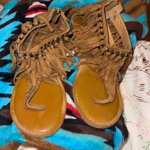 Fringes sandals